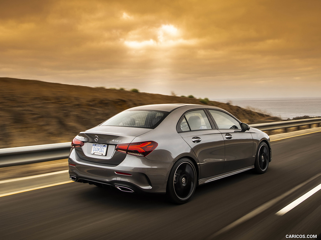 2019 Mercedes-Benz A220 4MATIC Sedan (US-Spec) - Rear Three-Quarter