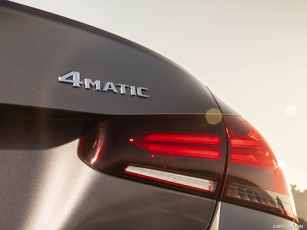 2019 Mercedes-Benz A220 4MATIC Sedan (US-Spec) - Tail Light