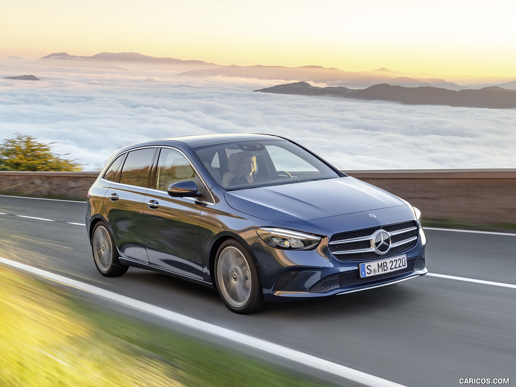 2019 Mercedes-Benz B-Class (Color: Denim Blue) - Front Three-Quarter