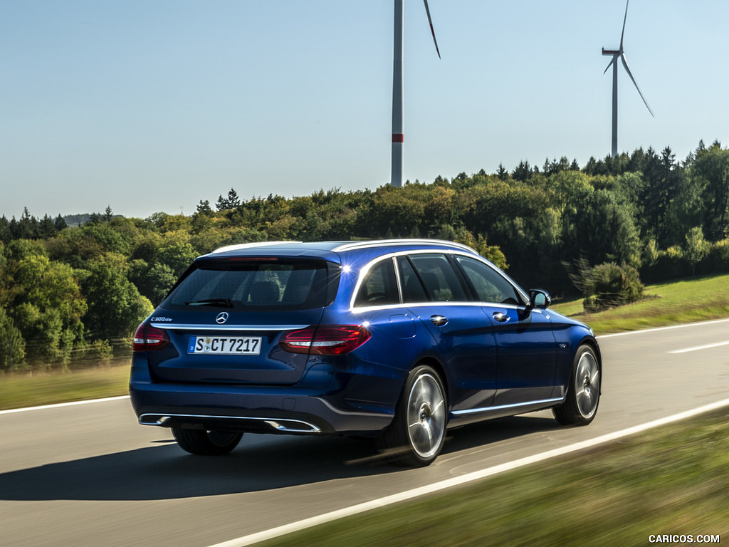 2019 Mercedes-Benz C 300 de Diesel Plug-in Hybrid Station Wagon (Color: Briliant Blue Metallic) - Rear Three-Quarter