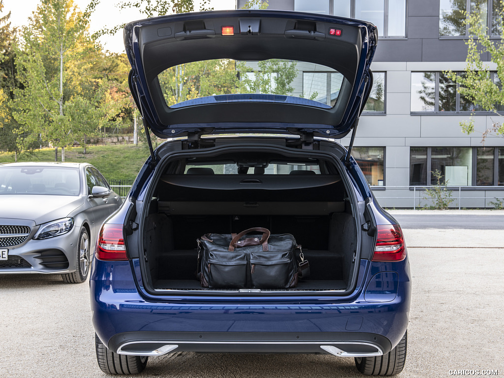 2019 Mercedes-Benz C 300 de Diesel Plug-in Hybrid Station Wagon (Color: Briliant Blue Metallic) - Trunk