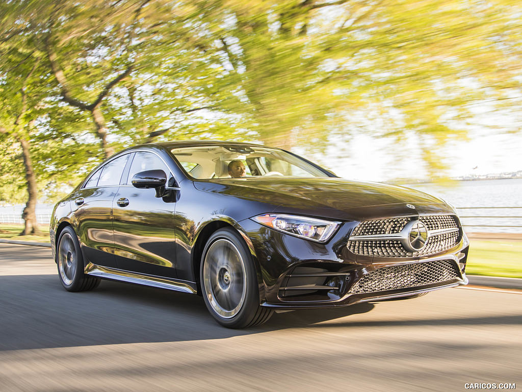 2019 Mercedes-Benz CLS 450 4MATIC (US-Spec) - Front Three-Quarter