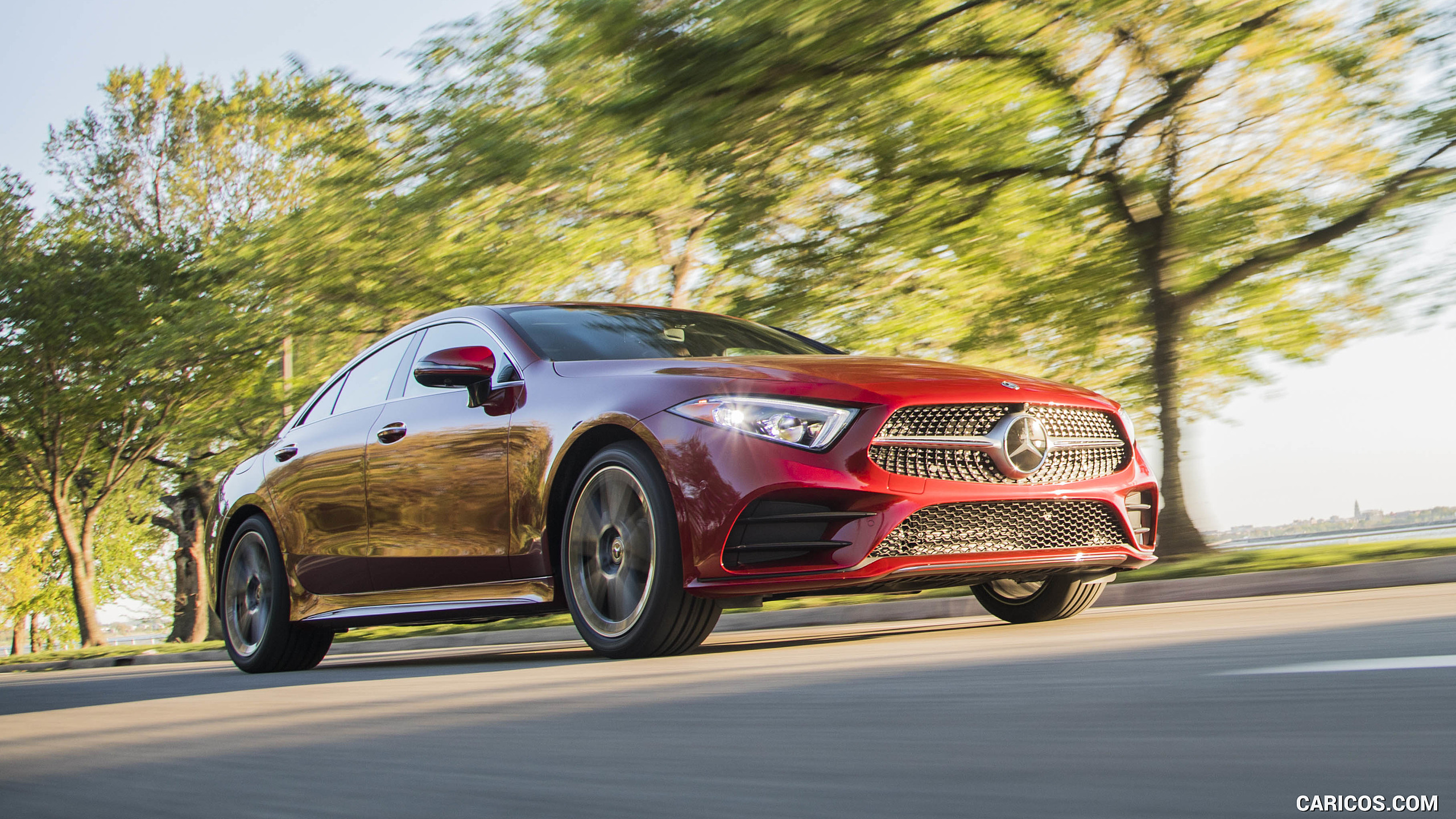 2019 Mercedes-Benz CLS 450 4MATIC (US-Spec) - Front Three-Quarter | Caricos