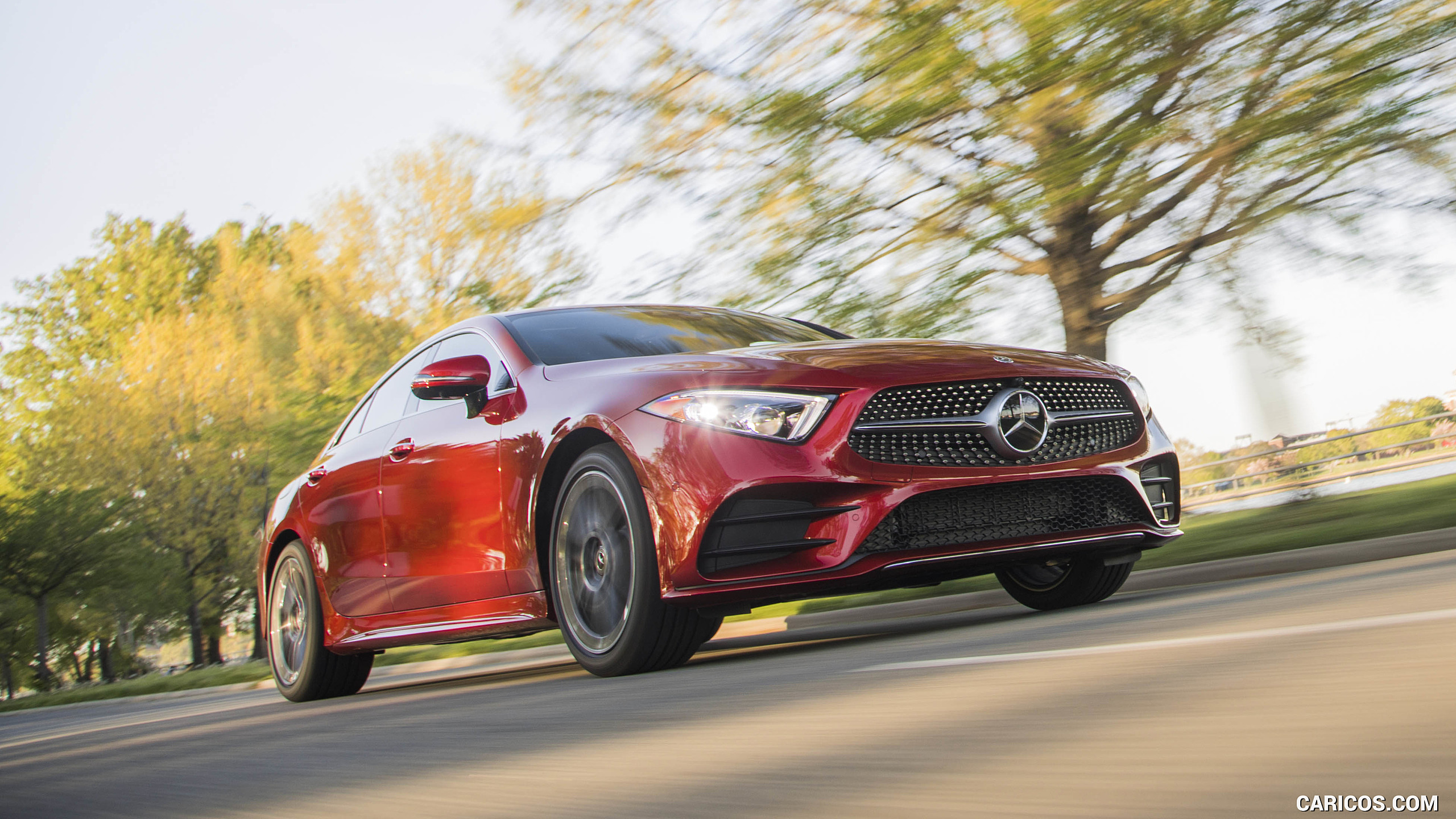 2019 Mercedes-Benz CLS 450 4MATIC (US-Spec) - Front Three-Quarter | Caricos