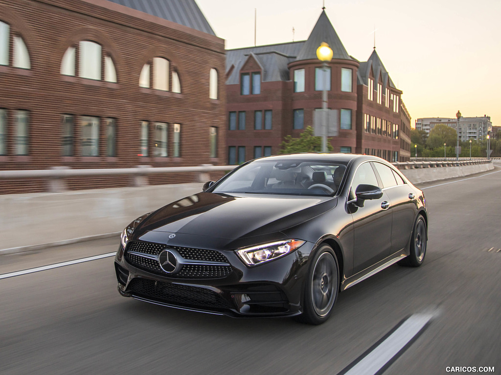 2019 Mercedes-Benz CLS 450 4MATIC (US-Spec) - Front Three-Quarter