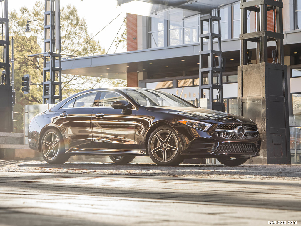 2019 Mercedes-Benz CLS 450 4MATIC (US-Spec) - Front Three-Quarter