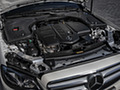 2019 Mercedes-Benz E 300 de Diesel Plug-in Hybrid Sedan (Color: Diamond White Metallic) - Engine