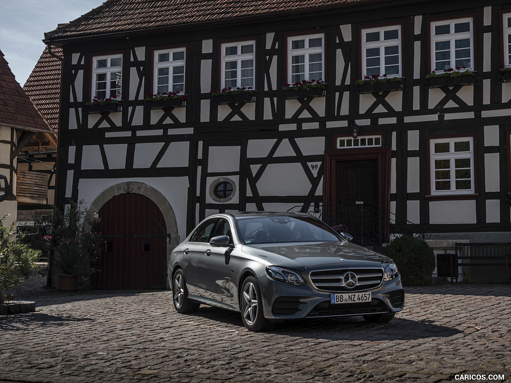 2019 Mercedes-Benz E 300 e Plug-in Hybrid Sedan (Color: Selenite Grey Metallic) - Front Three-Quarter