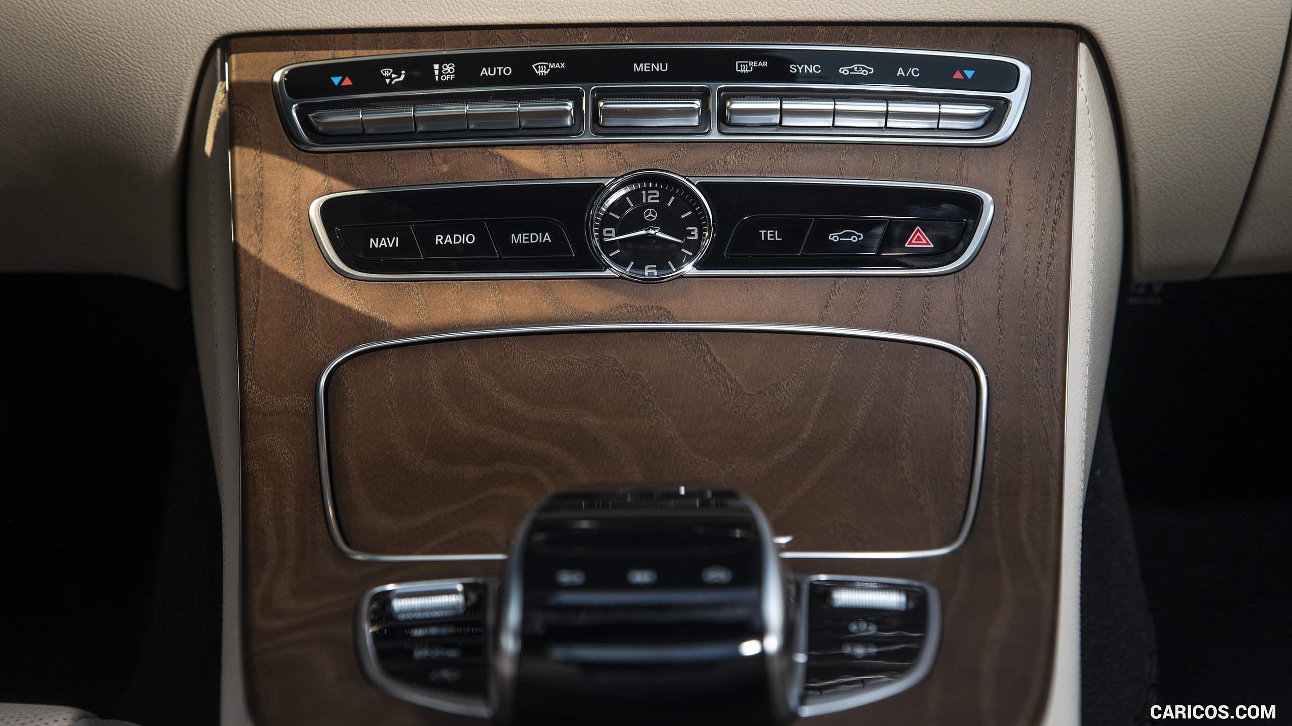 2019 Mercedes-Benz E450 4MATIC E-Class Sedan (US-Spec) - Interior, Detail, #48 of 62