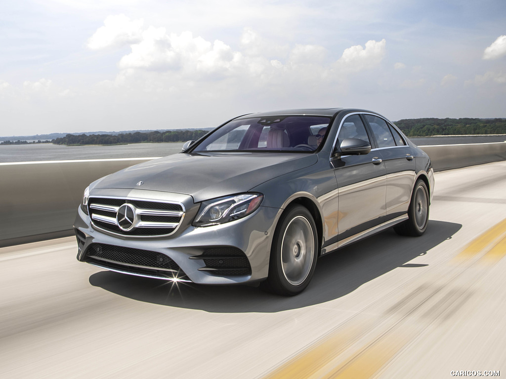 2019 Mercedes-Benz E450 4MATIC E-Class Sedan (US-Spec) - Front Three-Quarter