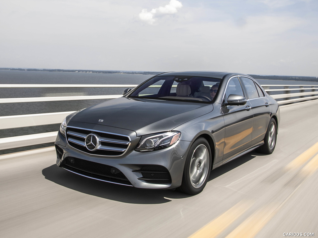 2019 Mercedes-Benz E450 4MATIC E-Class Sedan (US-Spec) - Front Three-Quarter