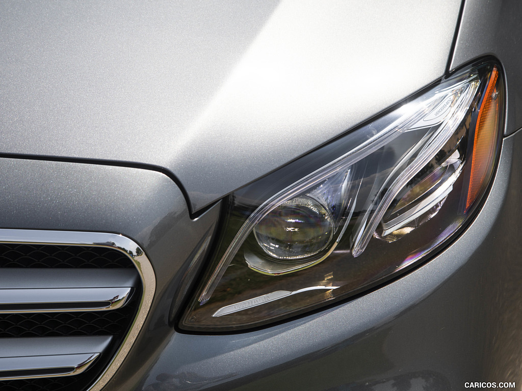 2019 Mercedes-Benz E450 4MATIC E-Class Sedan (US-Spec) - Headlight