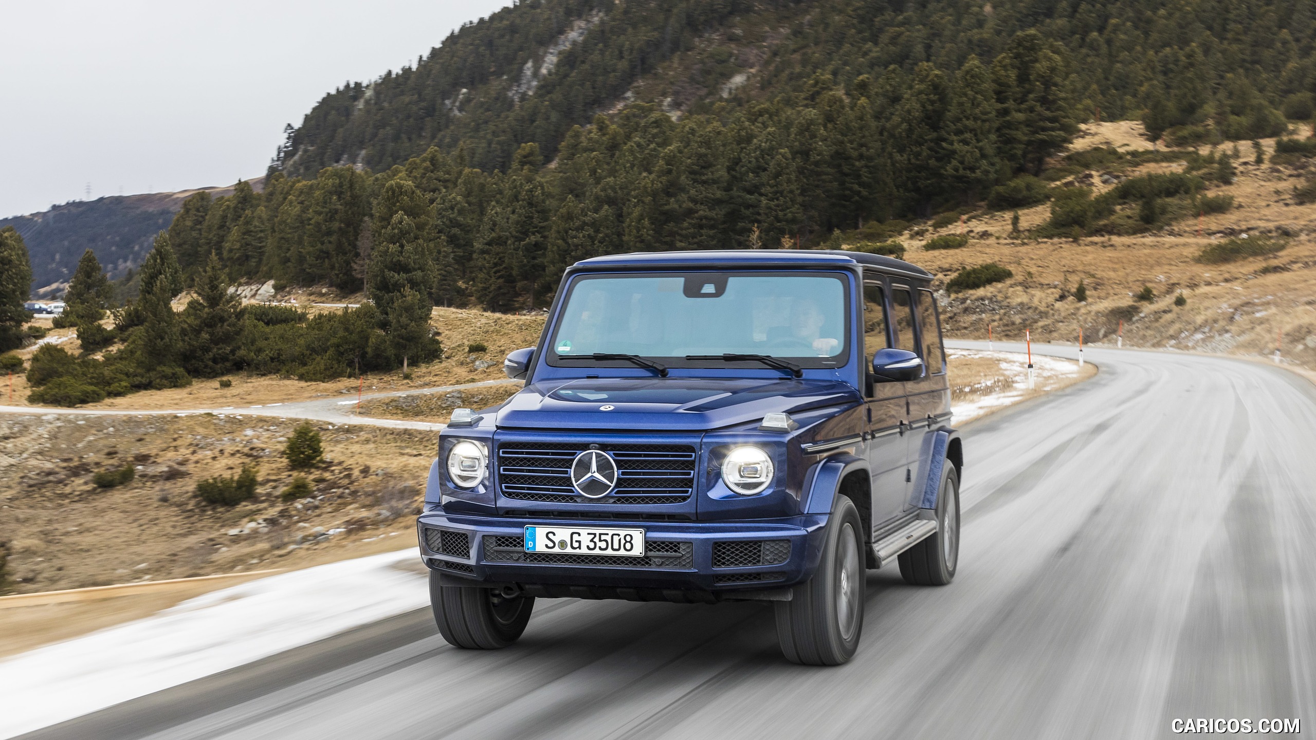 2019 Mercedes-Benz G 350 d (Brilliant Blue Metallic) - Front, #42 of 51