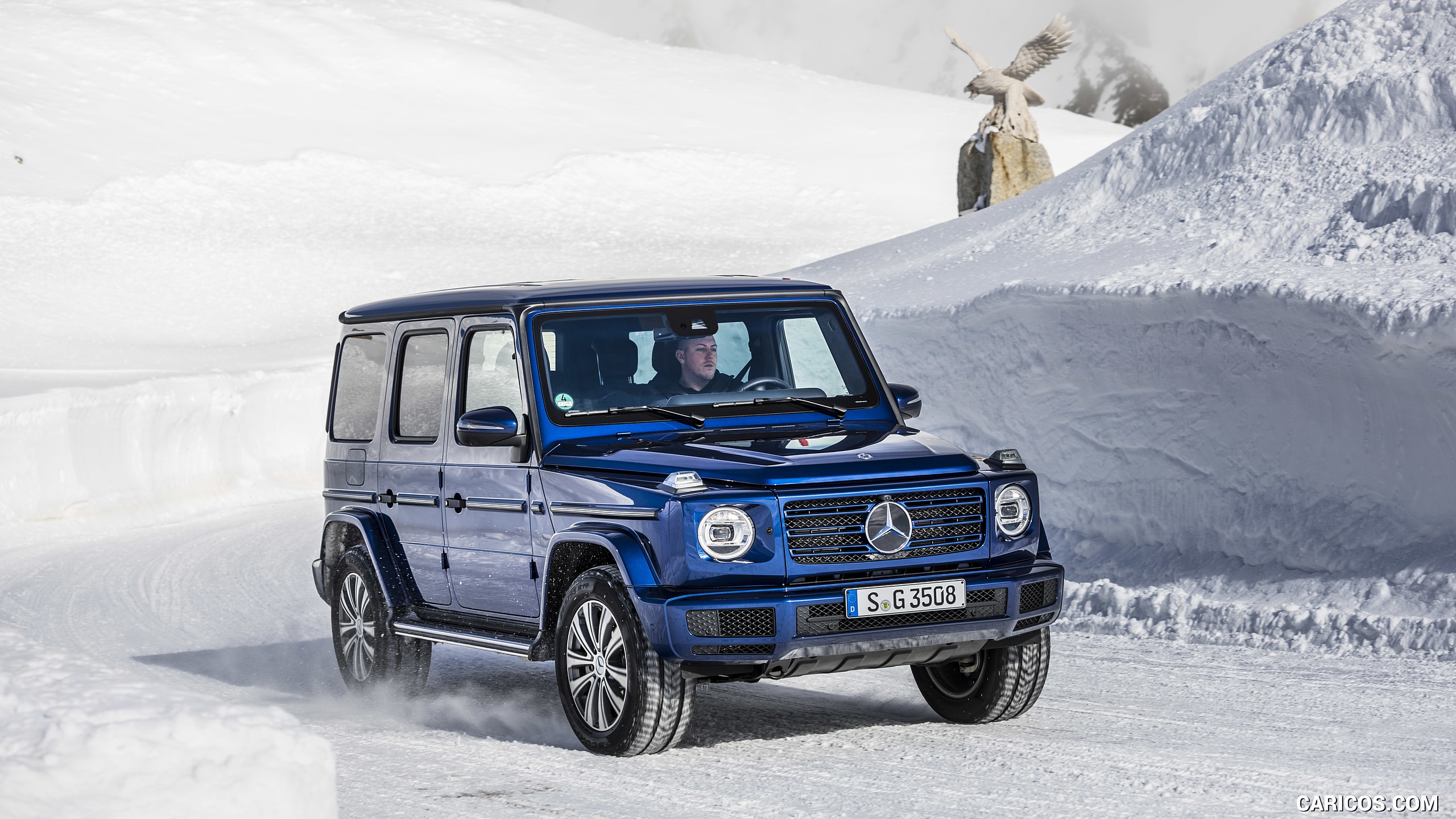 2019 Mercedes-Benz G 350 d (Brilliant Blue Metallic) - In Snow - Front Three-Quarter, #24 of 51