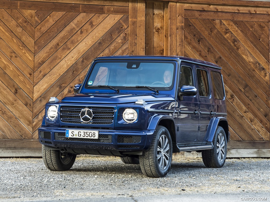 2019 Mercedes-Benz G 350 d (Brilliant Blue Metallic) - Front Three-Quarter