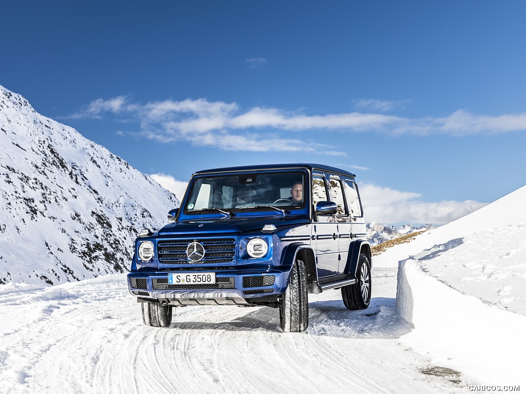 2019 Mercedes-Benz G 350 d (Brilliant Blue Metallic) - In Snow - Front