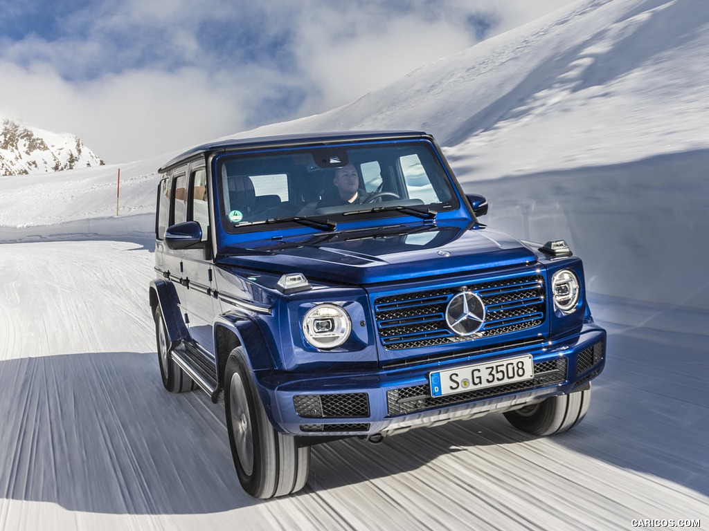 2019 Mercedes-Benz G 350 d (Brilliant Blue Metallic) - In Snow - Front