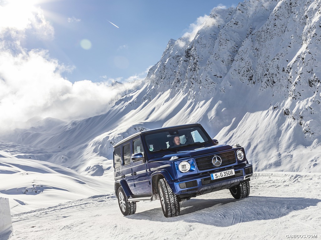 2019 Mercedes-Benz G 350 d (Brilliant Blue Metallic) - In Snow - Front