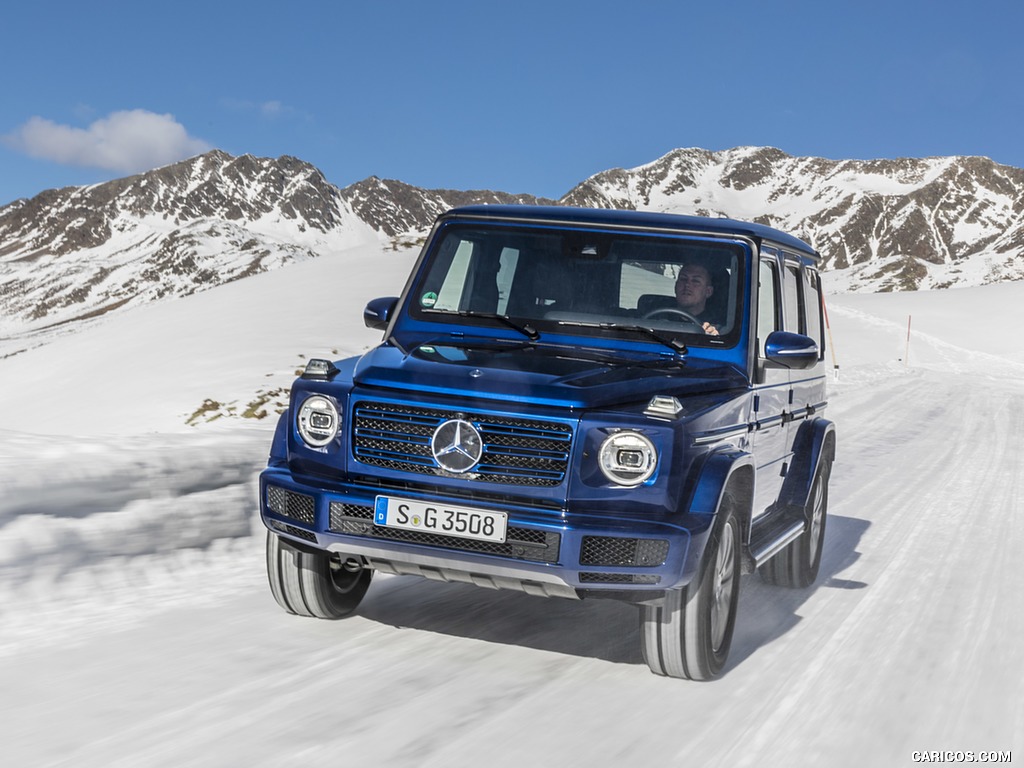 2019 Mercedes-Benz G 350 d (Brilliant Blue Metallic) - In Snow - Front