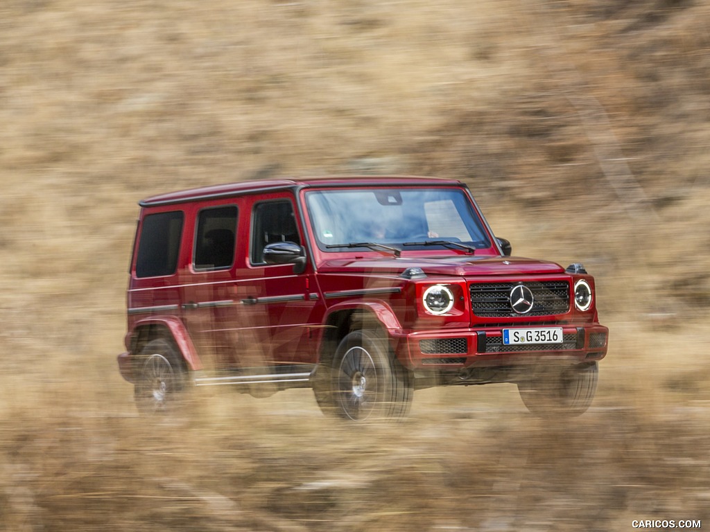 2019 Mercedes-Benz G 350 d (Designo Hyazinth Red Metallic) - Front Three-Quarter