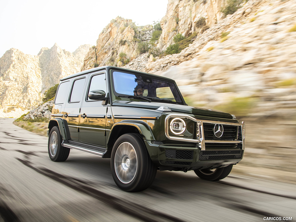 2019 Mercedes-Benz G550 G-Class (U.S.-Spec) - Front Three-Quarter