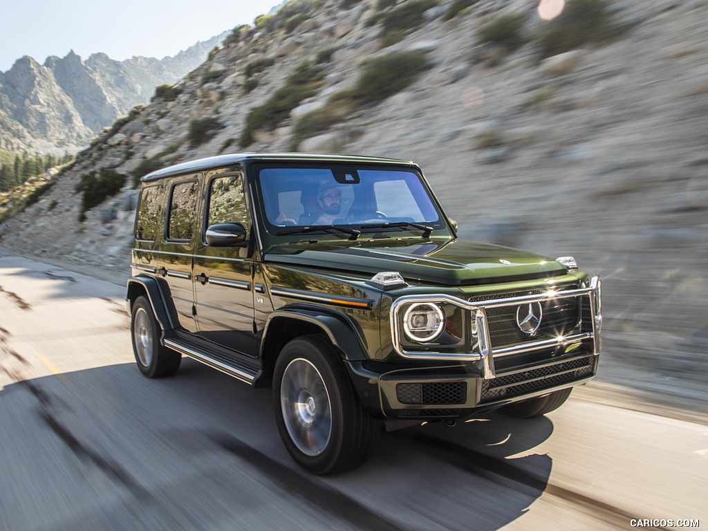 2019 Mercedes-Benz G550 G-Class (U.S.-Spec) - Front Three-Quarter