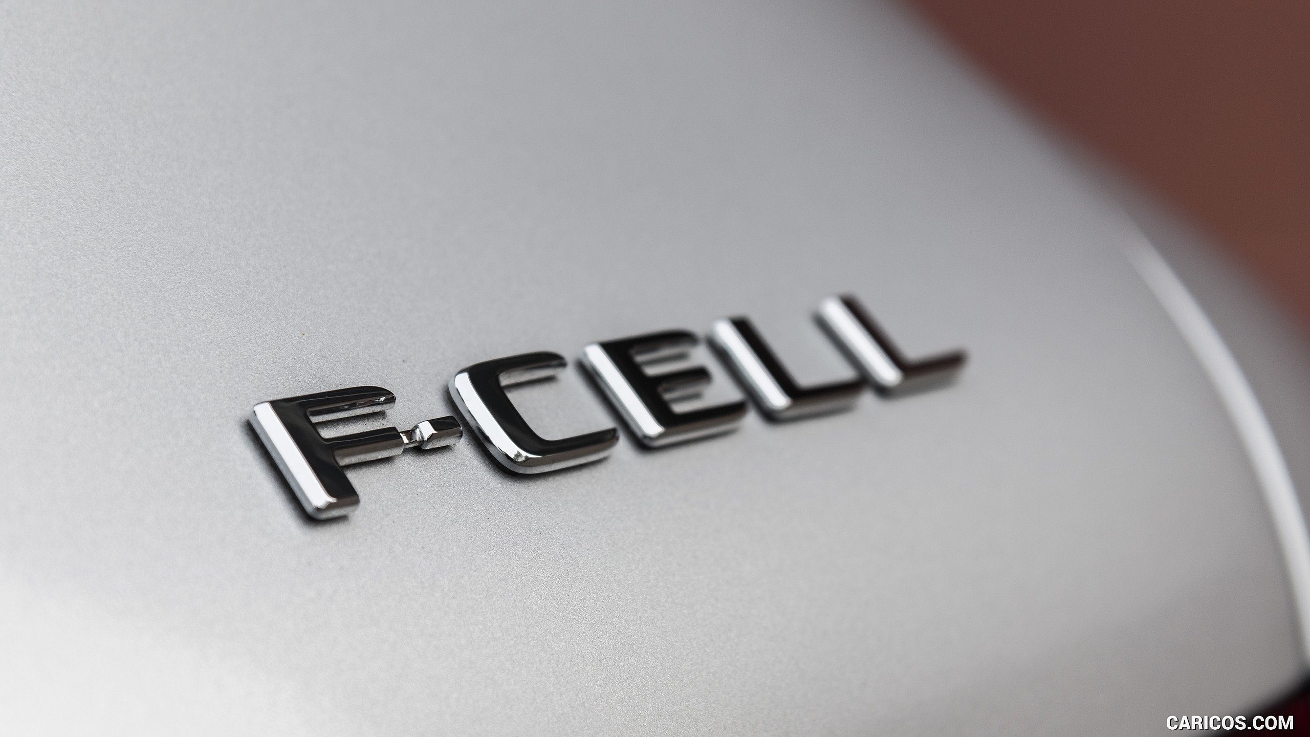 2019 Mercedes-Benz GLC F-CELL (Color: Iridium Silver Metallic) - Detail, #38 of 95