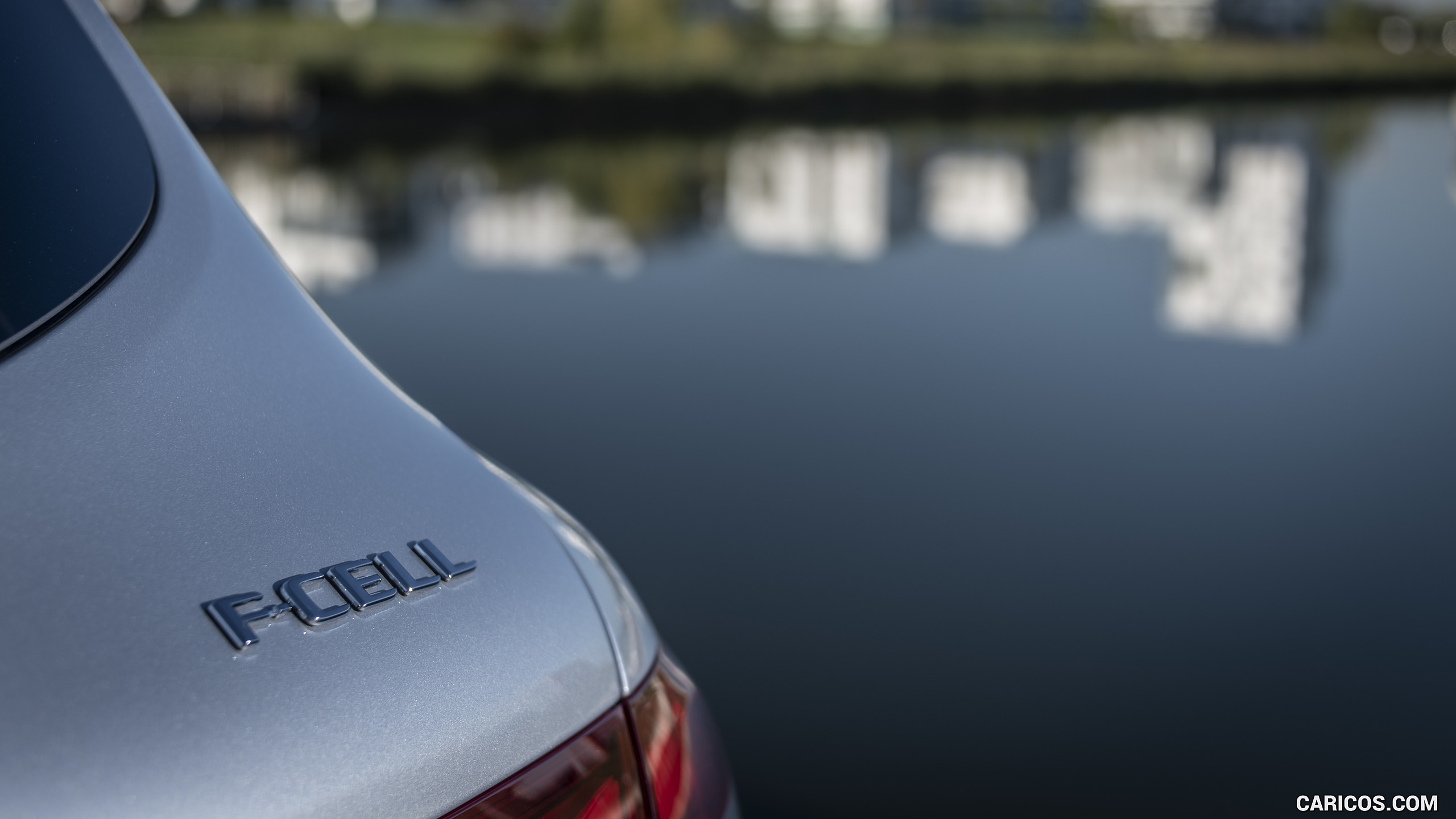 2019 Mercedes-Benz GLC F-CELL (Color: Iridium Silver Metallic) - Detail, #40 of 95