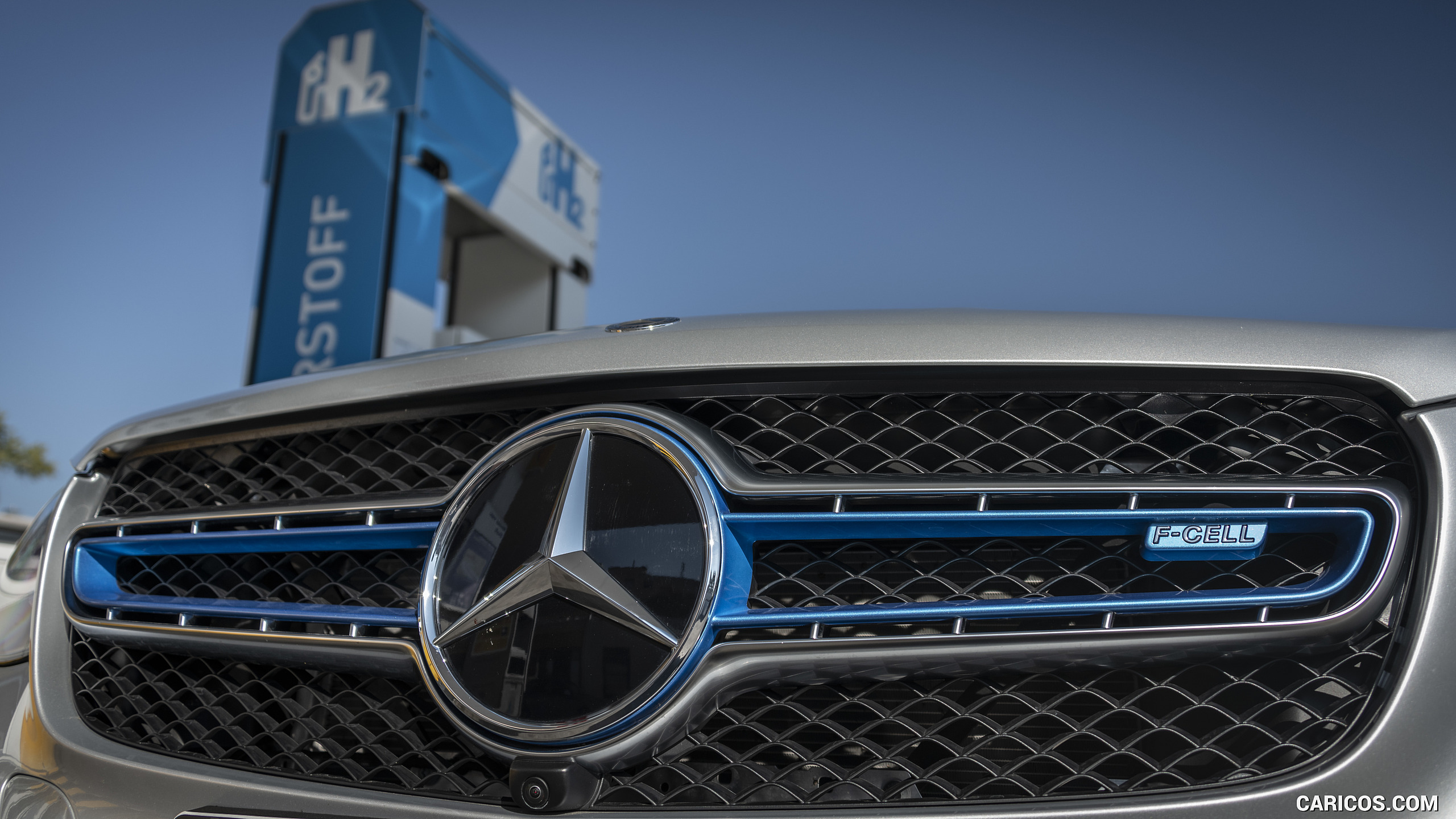 2019 Mercedes-Benz GLC F-CELL (Color: Iridium Silver Metallic) - Grille, #42 of 95