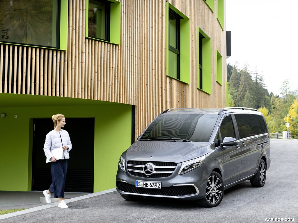 2019 Mercedes-Benz V-Class EXCLUSIVE Line (Color: Selenit Grey Metallic) - Front