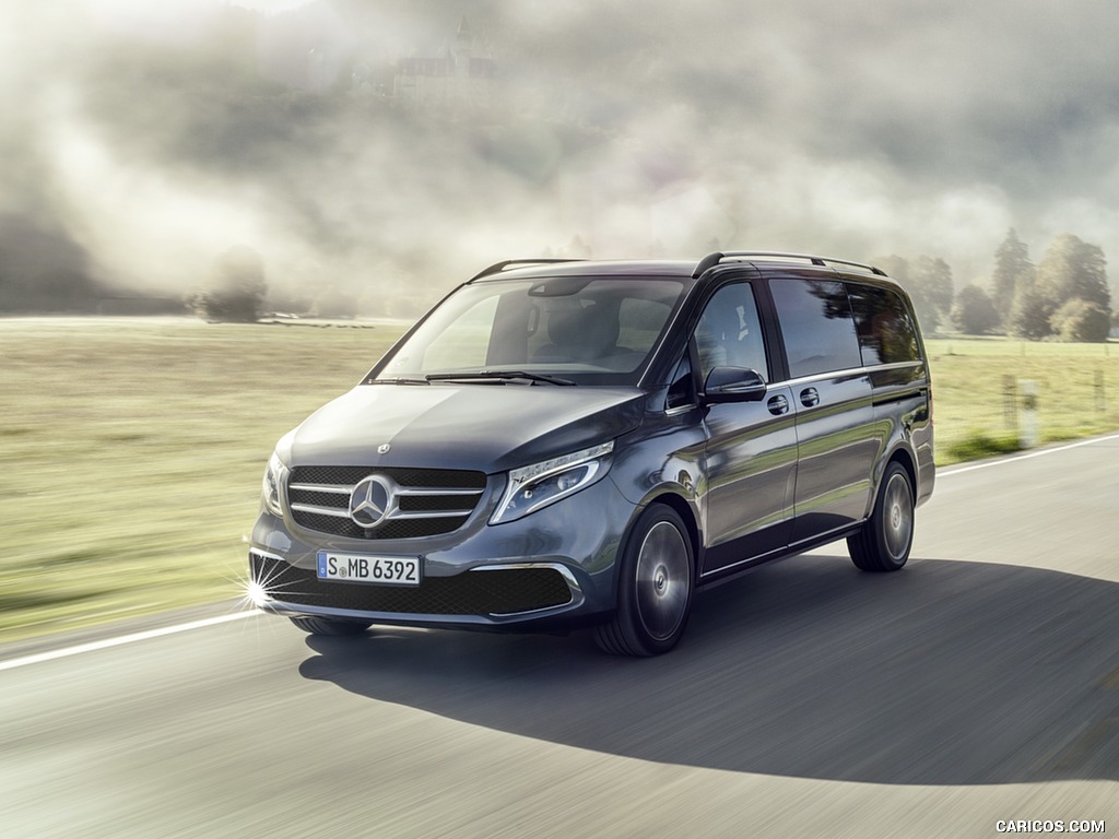 2019 Mercedes-Benz V-Class EXCLUSIVE Line (Color: Selenit Grey Metallic) - Front Three-Quarter