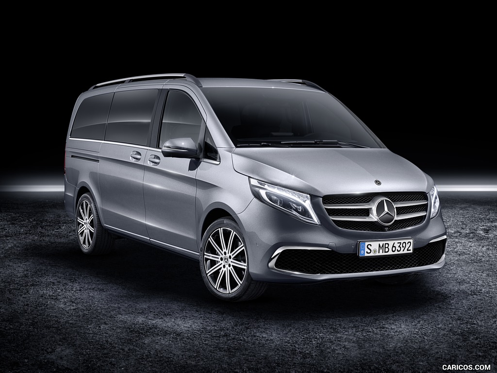 2019 Mercedes-Benz V-Class EXCLUSIVE Line (Color: Selenit Grey Metallic) - Front Three-Quarter