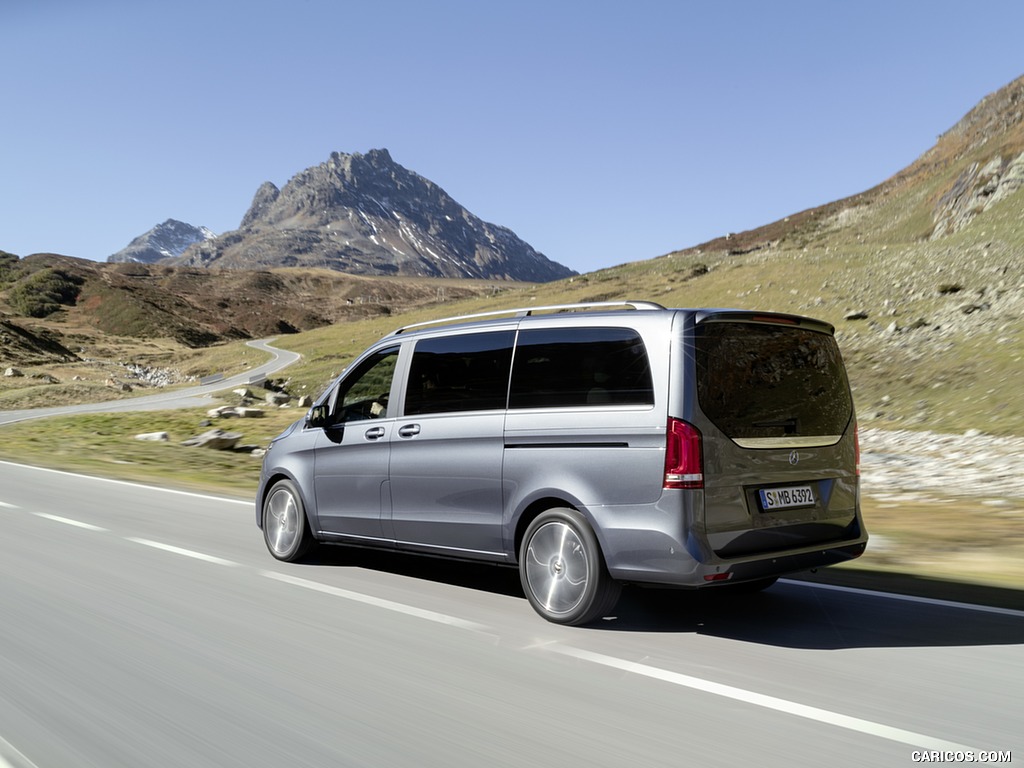 2019 Mercedes-Benz V-Class EXCLUSIVE Line (Color: Selenit Grey Metallic) - Rear Three-Quarter