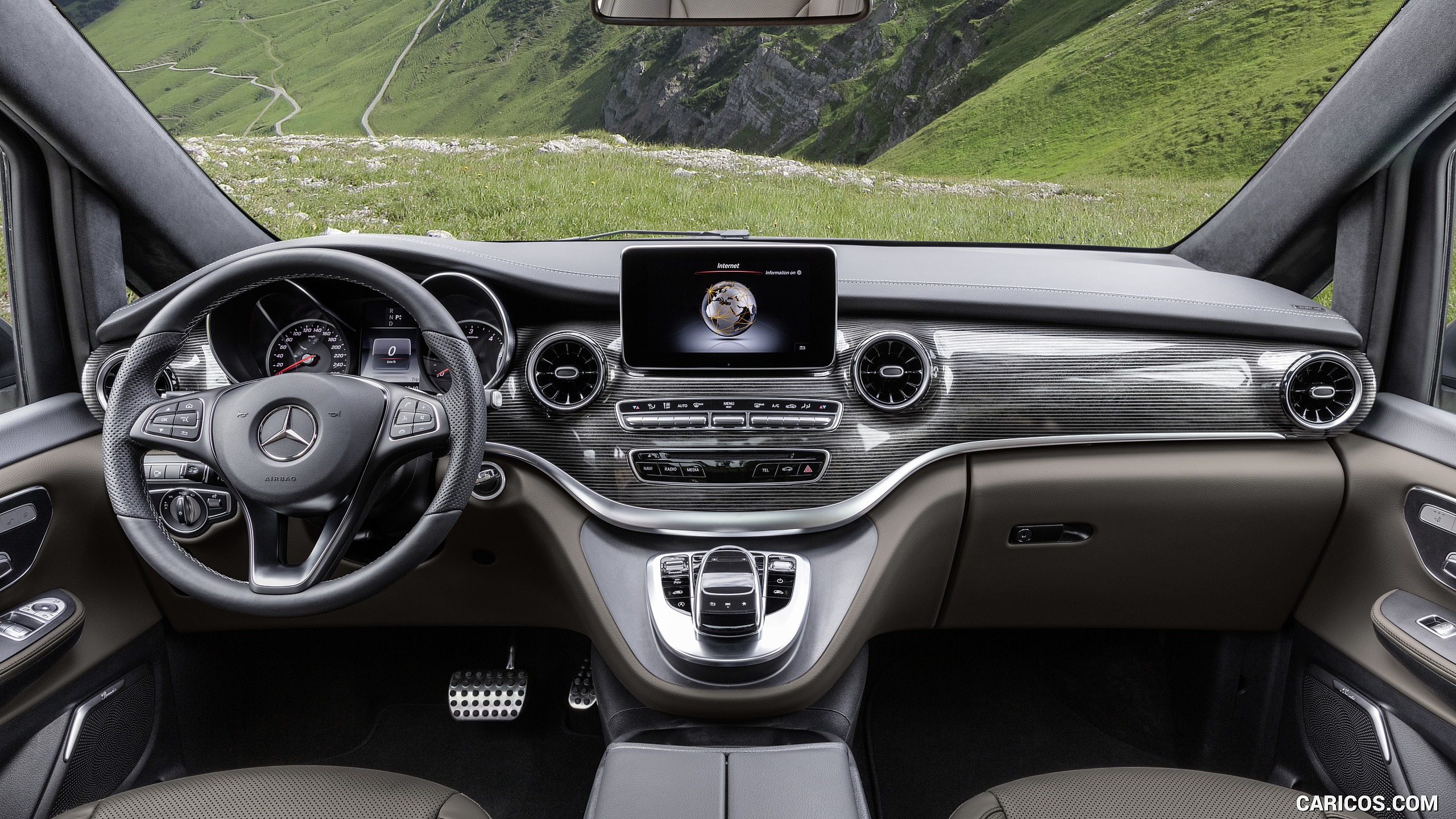 2019 Mercedes-Benz V-Class EXCLUSIVE Line - Interior, Cockpit, #33 of 216