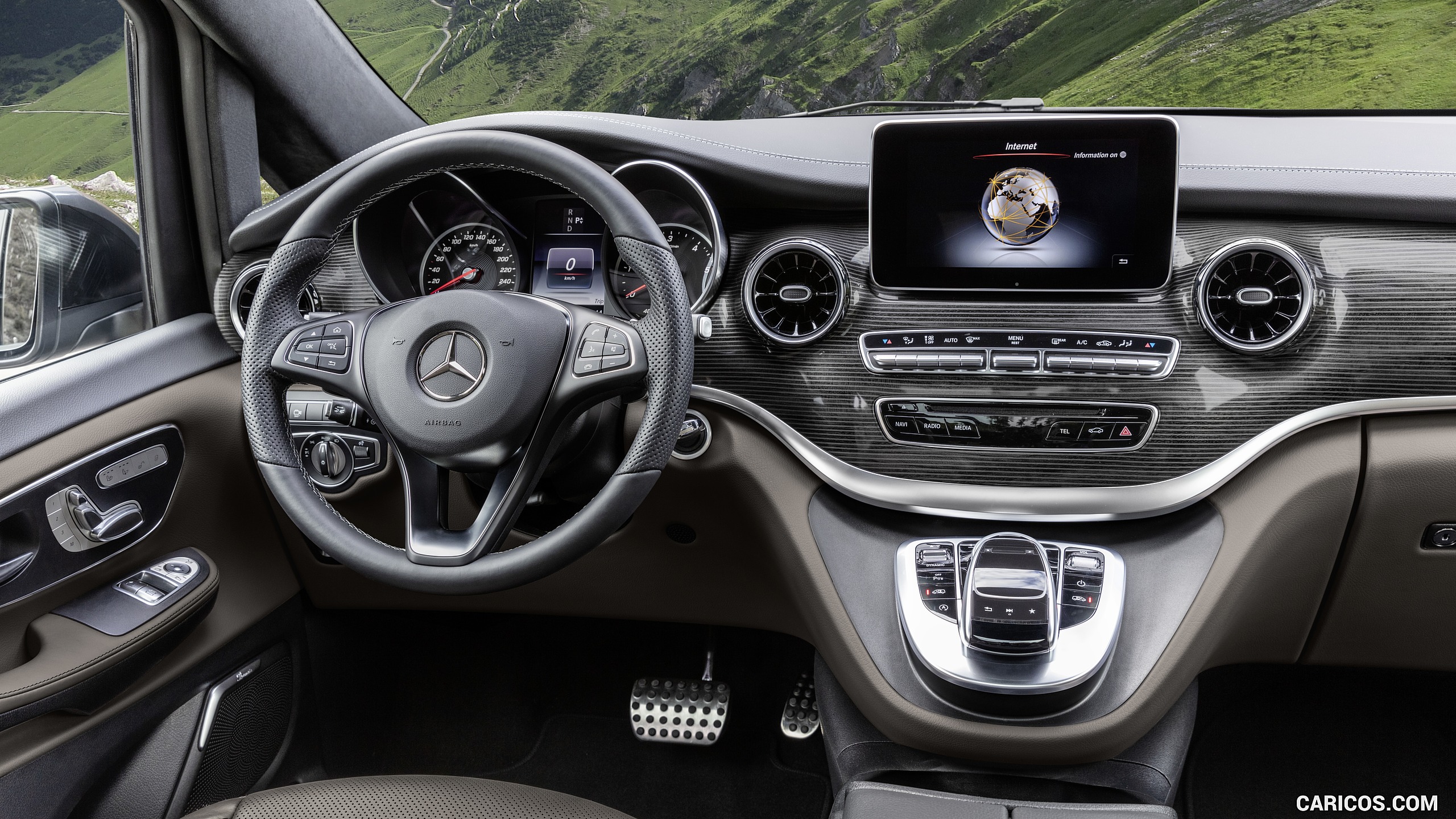 2019 Mercedes-Benz V-Class EXCLUSIVE Line - Interior, Cockpit, #34 of 216
