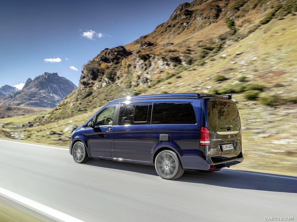 2019 Mercedes-Benz V-Class Marco Polo (Color: Cavansit Blue Metallic) - Rear Three-Quarter