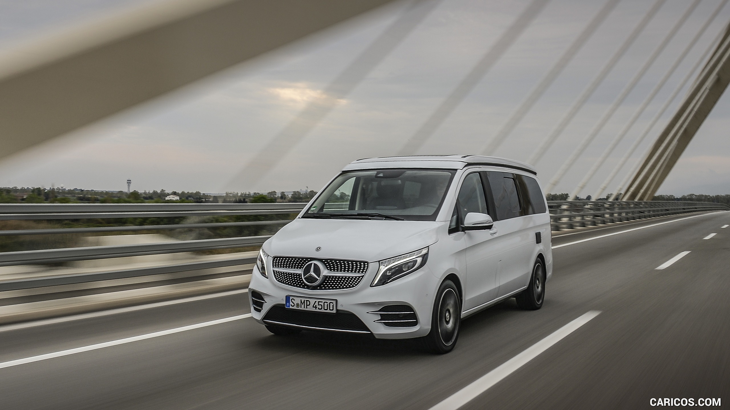 2019 Mercedes-Benz V-Class Marco Polo 300d AMG Line (Color: Mountain Crystal White Metallic) - Front Three-Quarter, #170 of 216