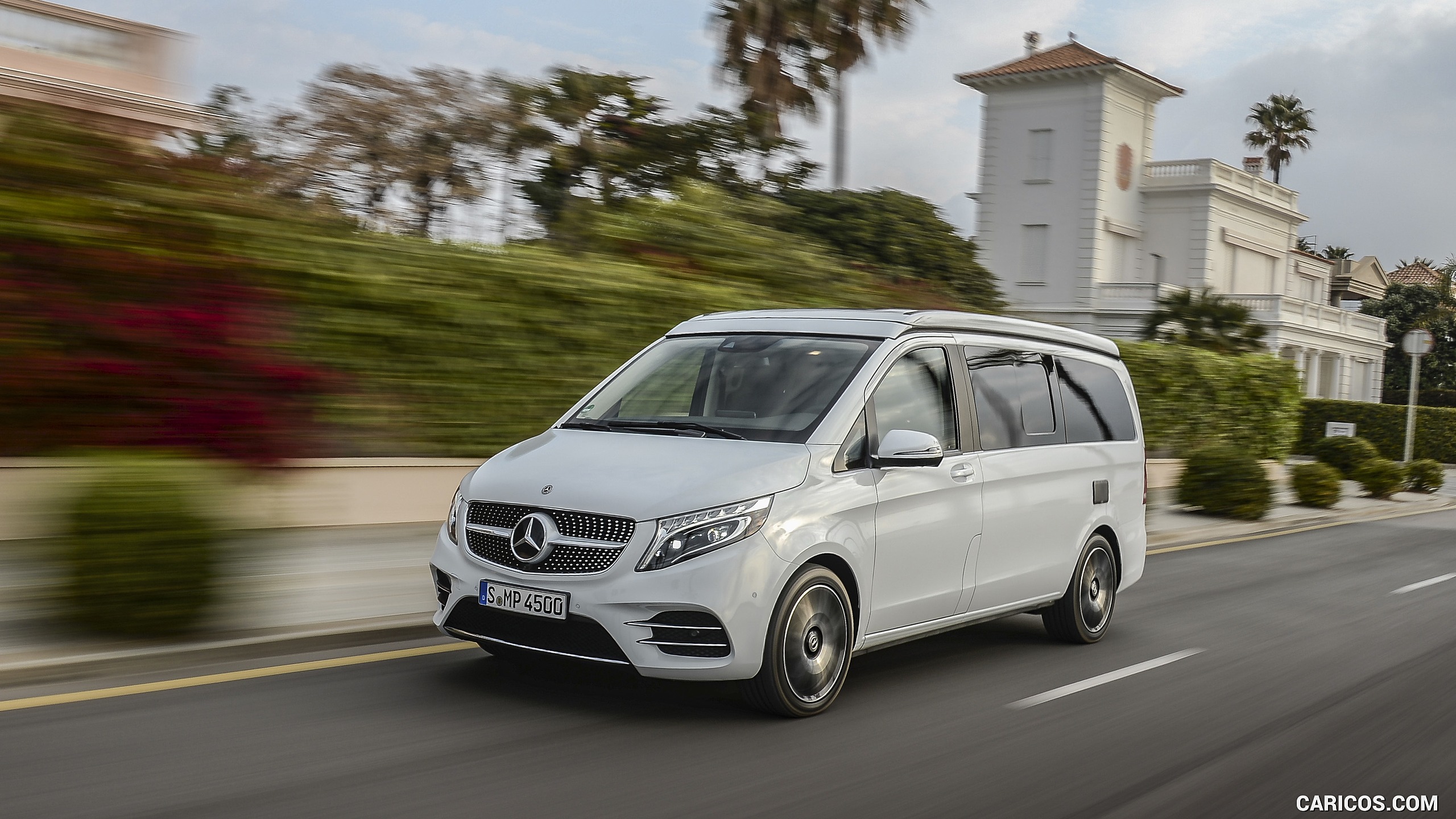 2019 Mercedes-Benz V-Class Marco Polo 300d AMG Line (Color: Mountain Crystal White Metallic) - Front Three-Quarter, #171 of 216