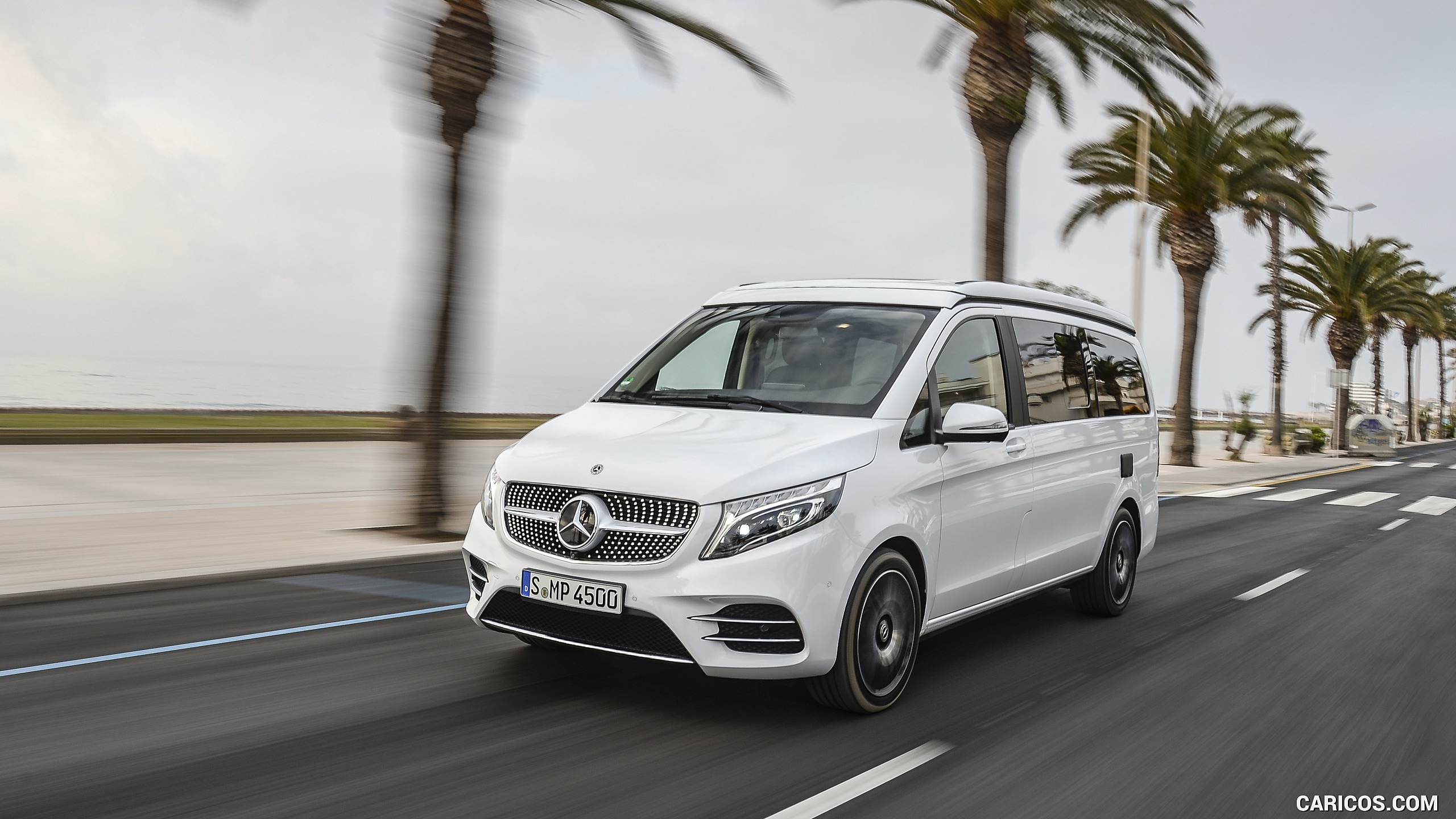 2019 Mercedes-Benz V-Class Marco Polo 300d AMG Line (Color: Mountain Crystal White Metallic) - Front Three-Quarter, #172 of 216