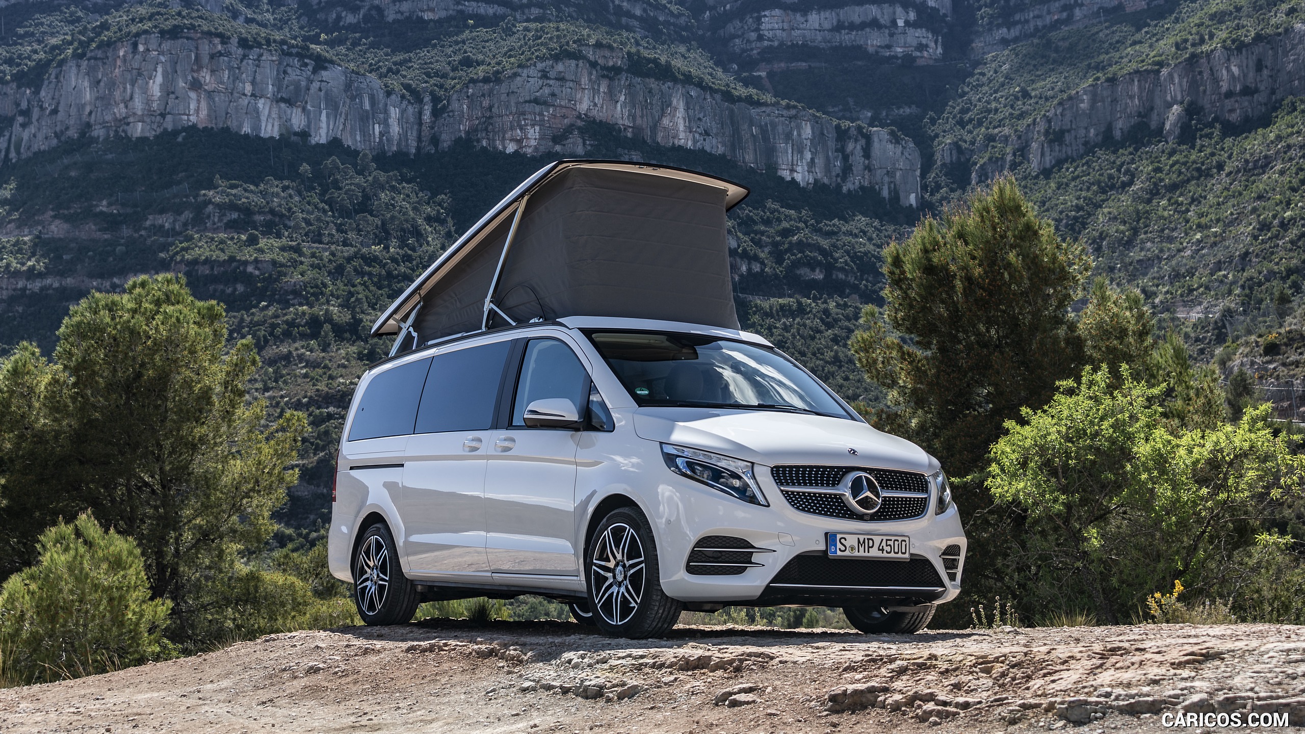 2019 Mercedes-Benz V-Class Marco Polo 300d AMG Line (Color: Mountain Crystal White Metallic) - Front Three-Quarter, #186 of 216
