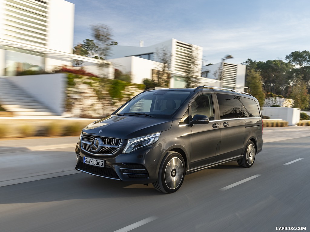 2019 Mercedes-Benz V-Class V300d AMG Line (Color: Graphite Grey Metallic) - Front Three-Quarter