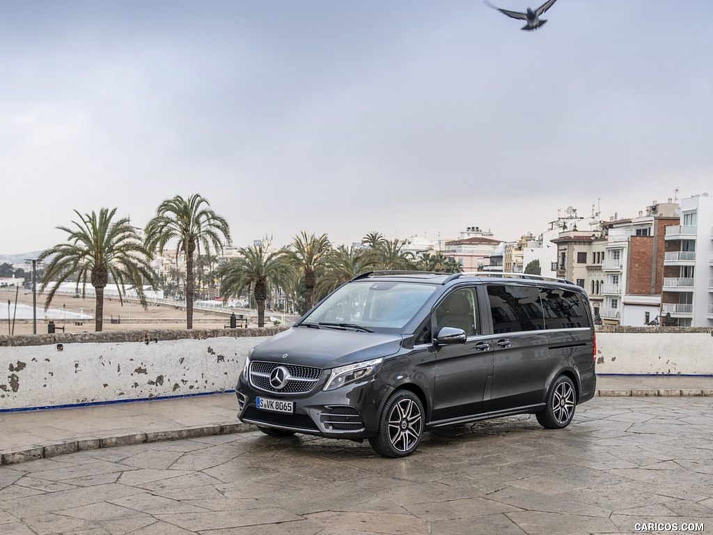 2019 Mercedes-Benz V-Class V300d AMG Line (Color: Graphite Grey Metallic) - Front Three-Quarter