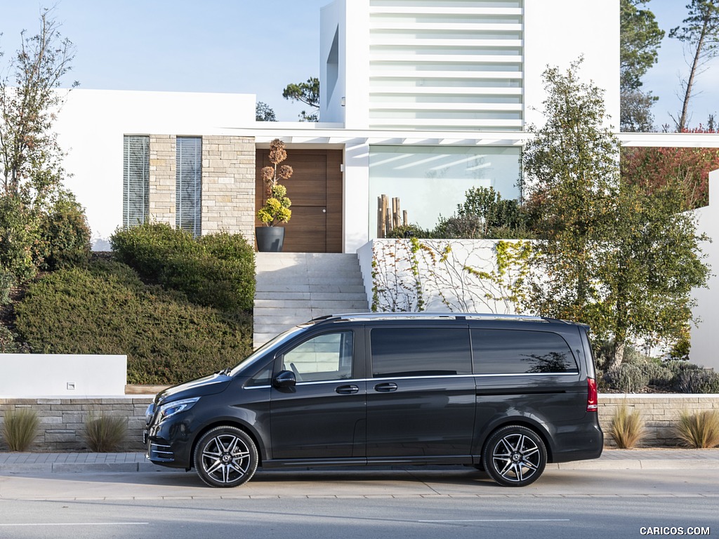 2019 Mercedes-Benz V-Class V300d AMG Line (Color: Graphite Grey Metallic) - Side