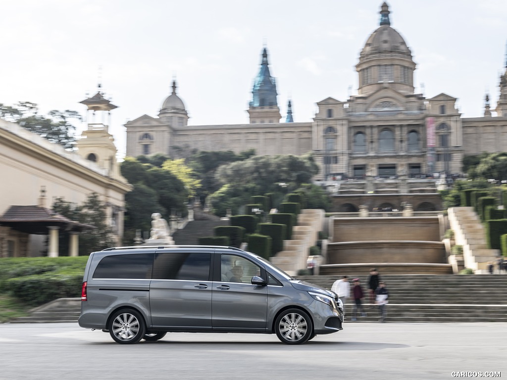 2019 Mercedes-Benz V-Class V300d AVANTGARDE (Color: Selenite Grey Metallic) - Side