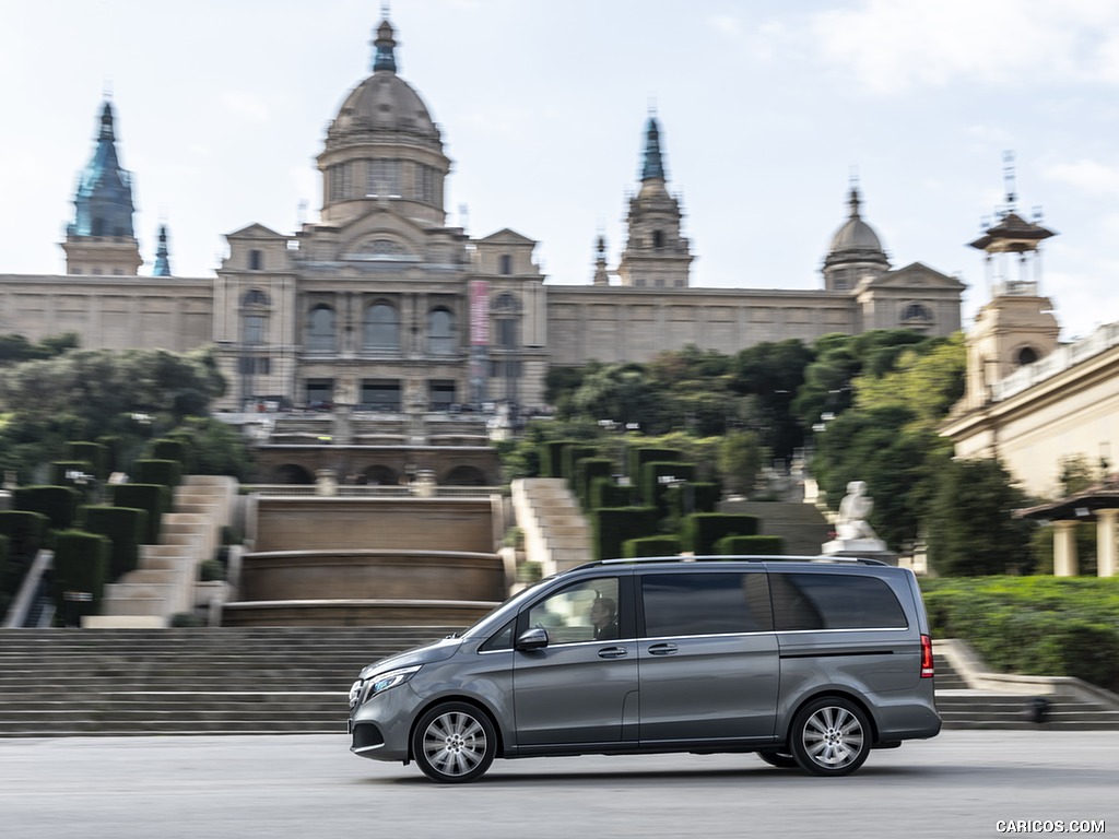 2019 Mercedes-Benz V-Class V300d AVANTGARDE (Color: Selenite Grey Metallic) - Side