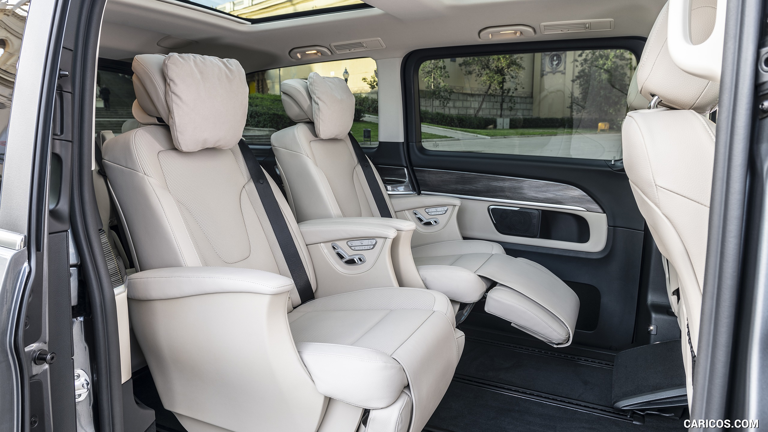 2019 Mercedes-Benz V-Class V300d AVANTGARDE - Interior, Rear Seats, #115 of 216