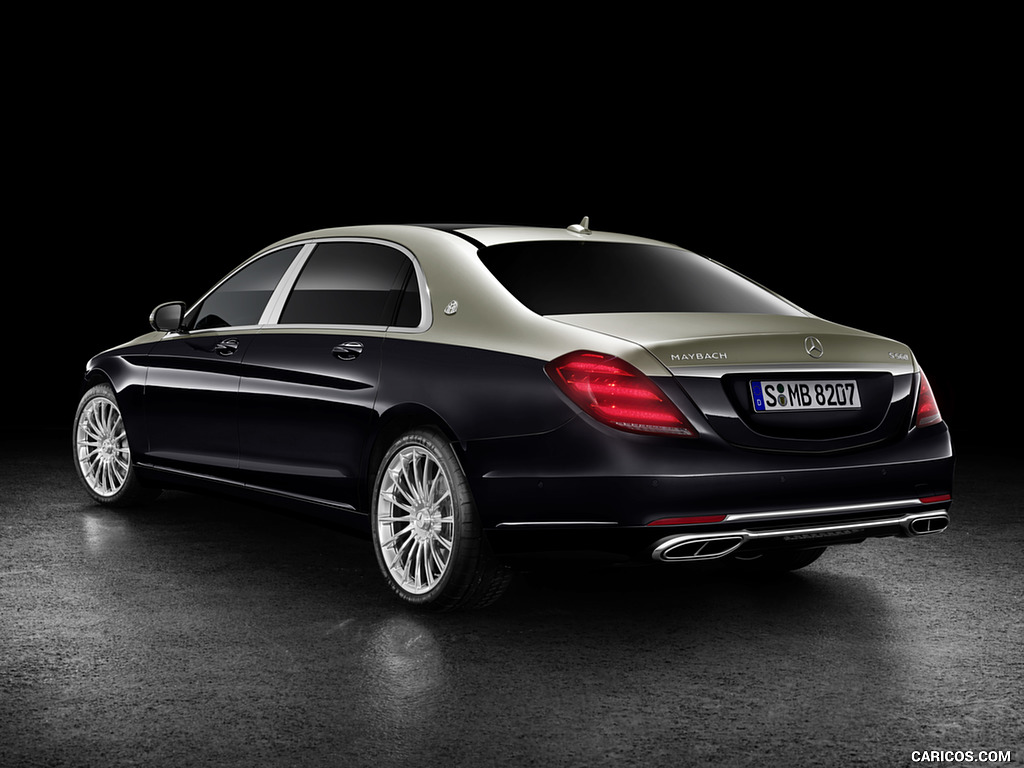 2019 Mercedes-Maybach S 560 (Color: Aragonite Silver / Anthracite Blue) - Rear Three-Quarter