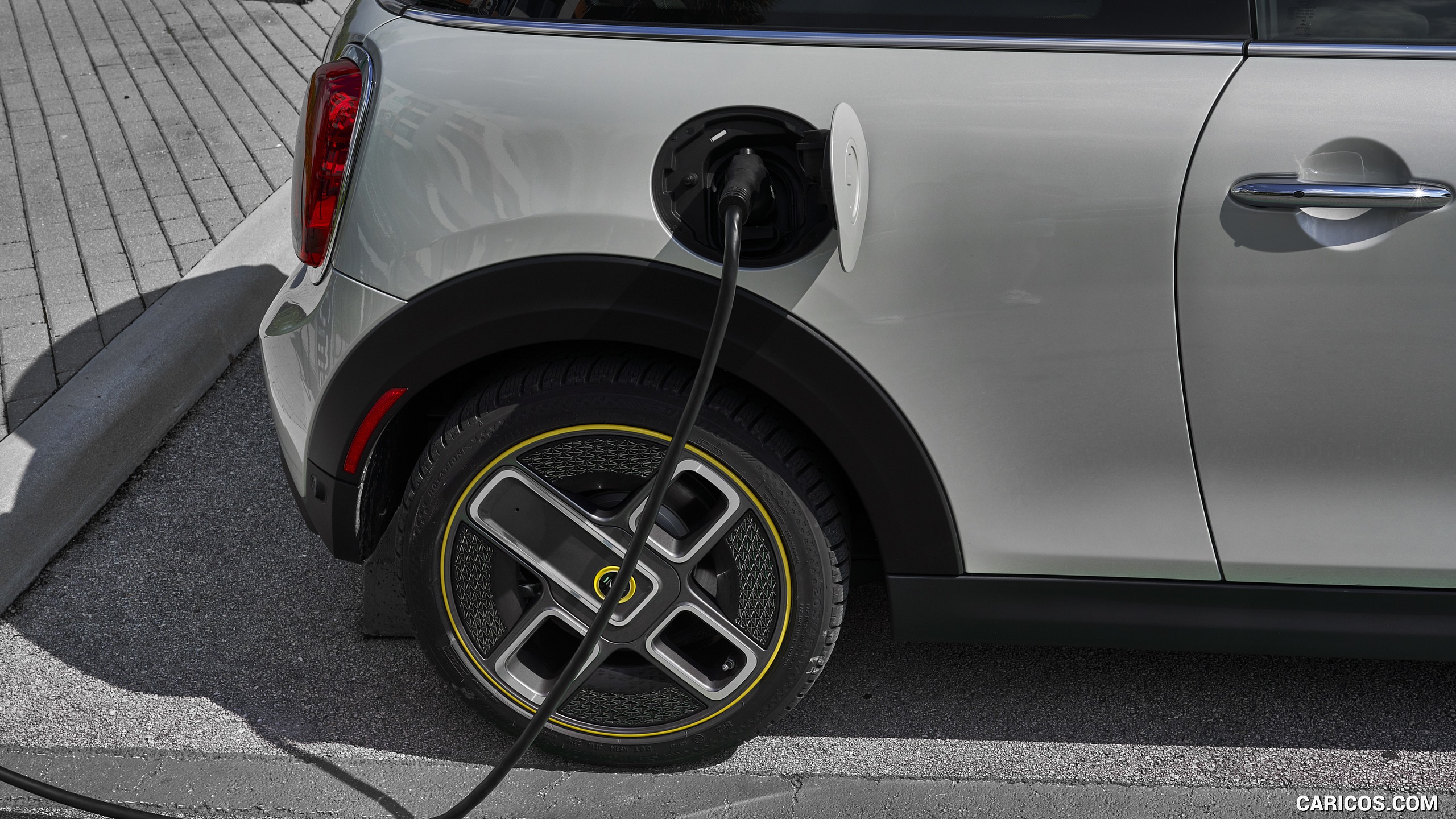 2020 MINI Cooper SE Electric - Charging, #389 of 421