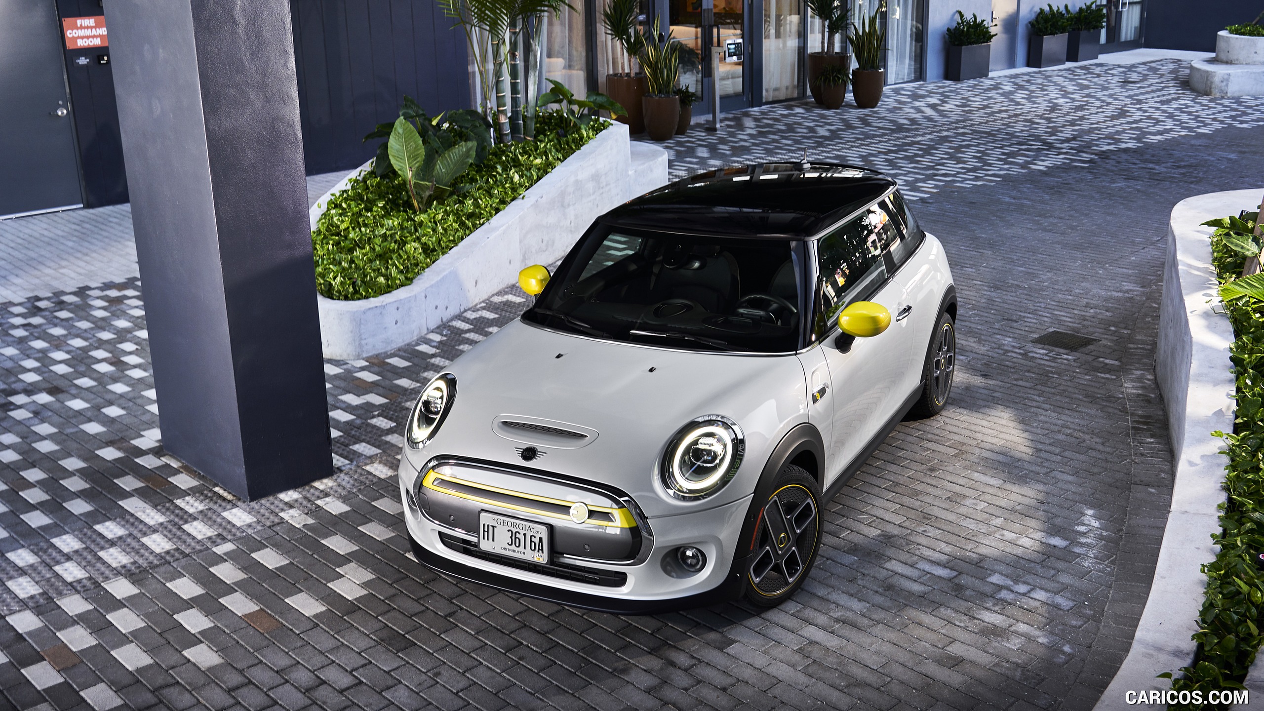 2020 MINI Cooper SE Electric - Front, #335 of 421