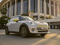 2020 MINI Cooper SE Electric - Front Three-Quarter